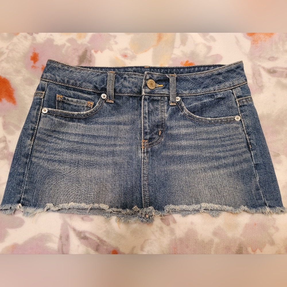 American Eagle Blue Denim Skirt Sz 00
